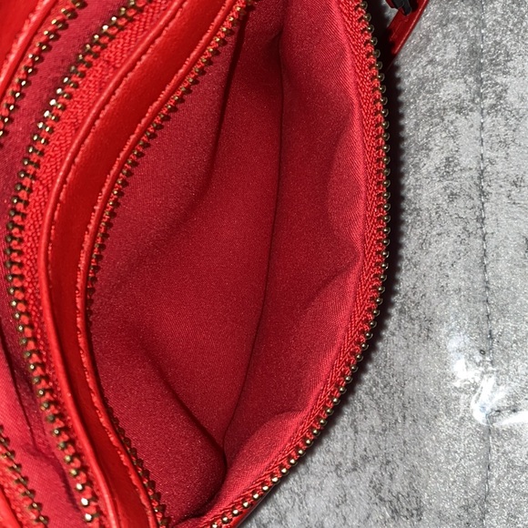 RED Multifunctional Cross Body Bag - Picture 5 of 5